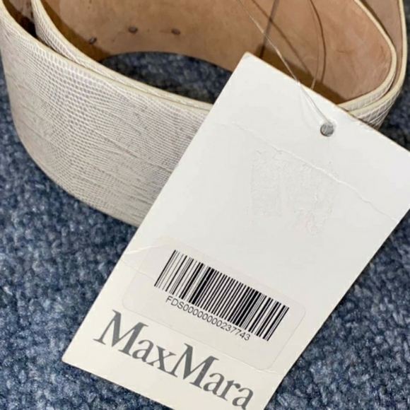 Max Mara White Belt - Picture 12 of 16